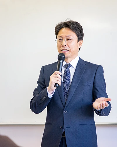 貴嶋 芳文